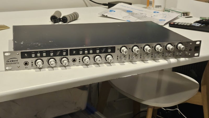 Audient ASP 800 Preamp Carousel 1
