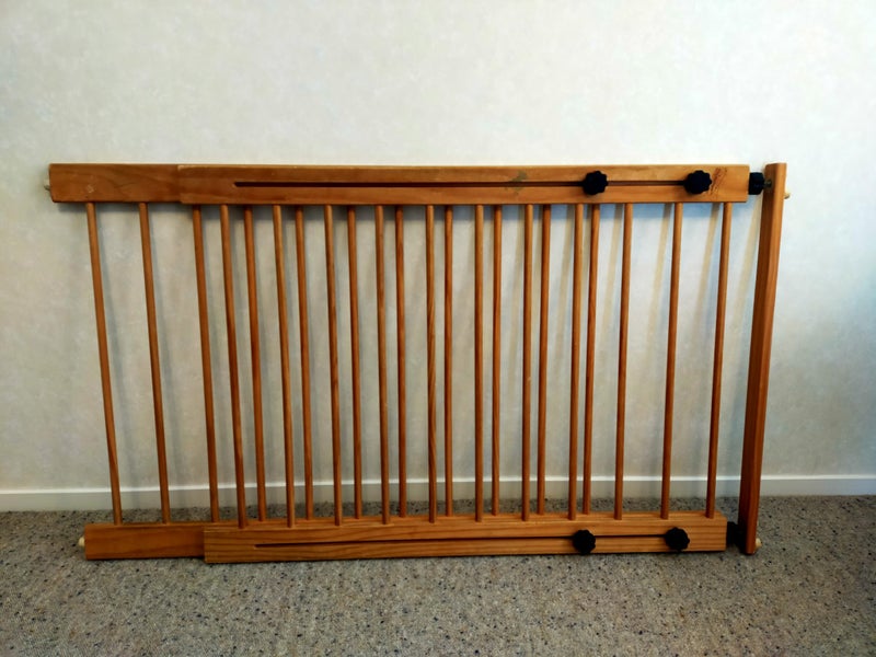 Baby Toddler Adjustable Safety Barrier Natural Wooden Large Carousel 1