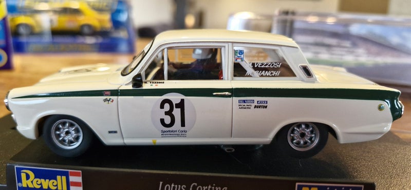 Lotus Cortina Reveal, 08376 Carousel 1