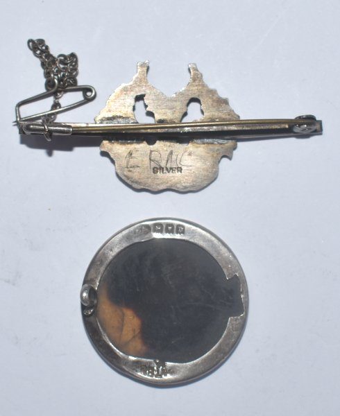 GORDON HIGHLANDERS & 16TH LONDON REGT. SWEETHEARTS Carousel 2