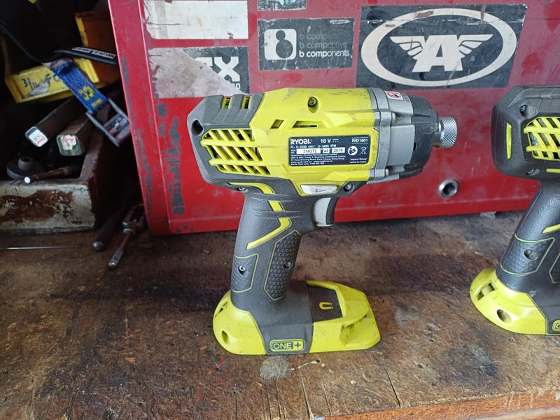 Ryobi drill and impact gun. Carousel 2