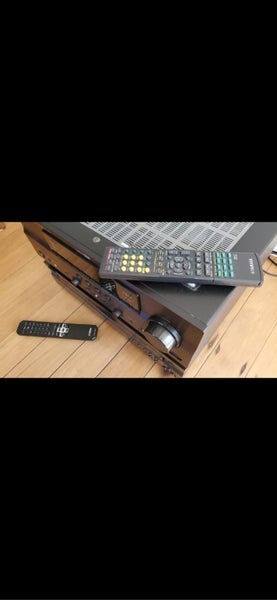 Yamaha AMP, 5cd with Mission m6 speakers Carousel 11