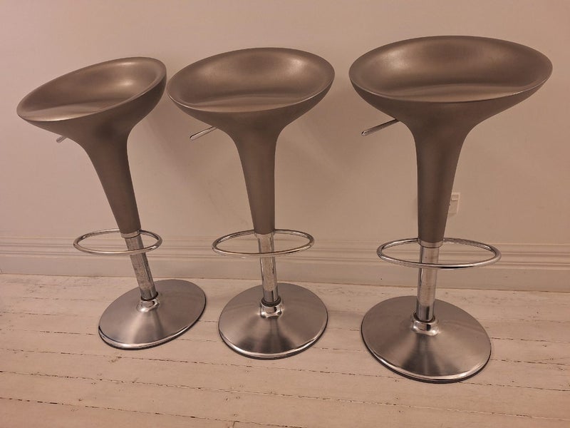 Magis Bombo Bar stools x 3 Carousel 1