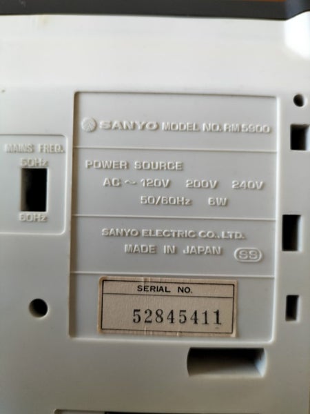 Sanyo RM-5900 digital clock radio Carousel 6