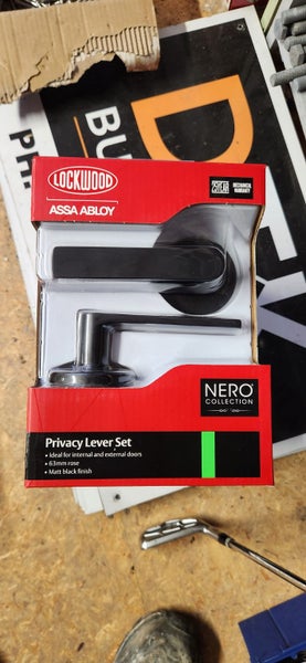 Lockwood Velocity Handle Carousel 1