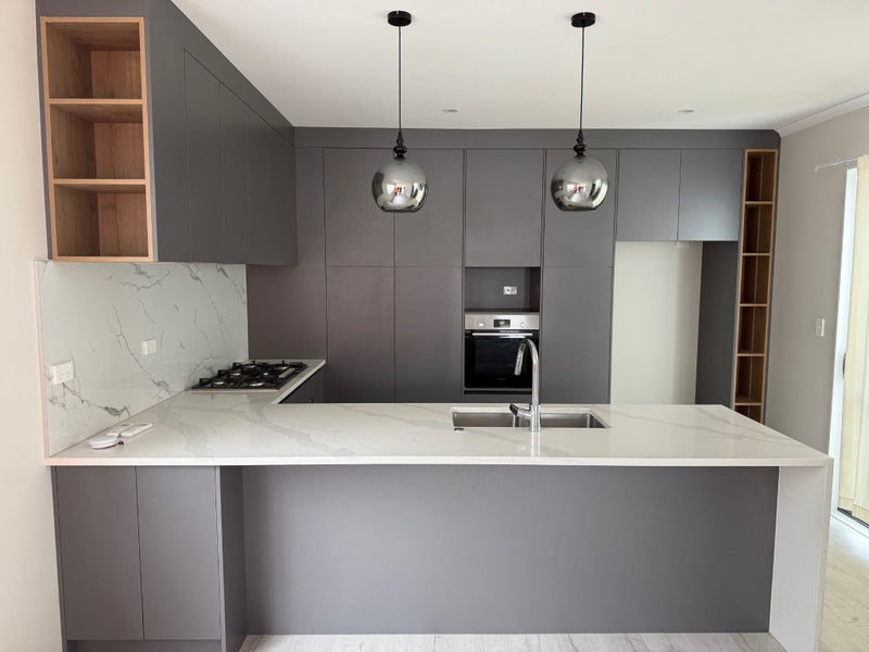 Near New Kitchen Carousel 1