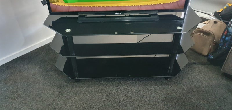 TV Cabinet Carousel 1