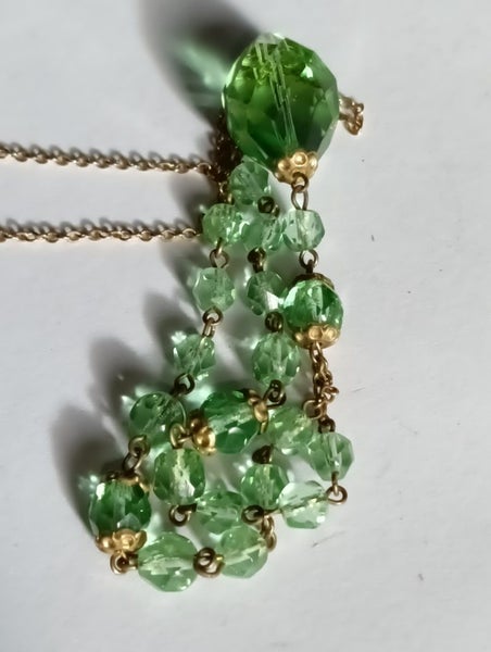 Vintage Green Glass Necklace Carousel 2