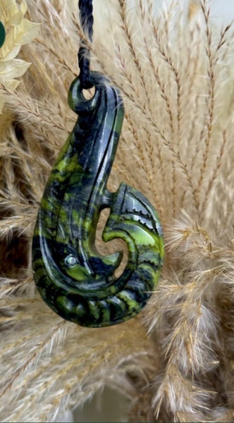 Douglas Creek Hei Matau – Fish Hook Pendant Carousel 1