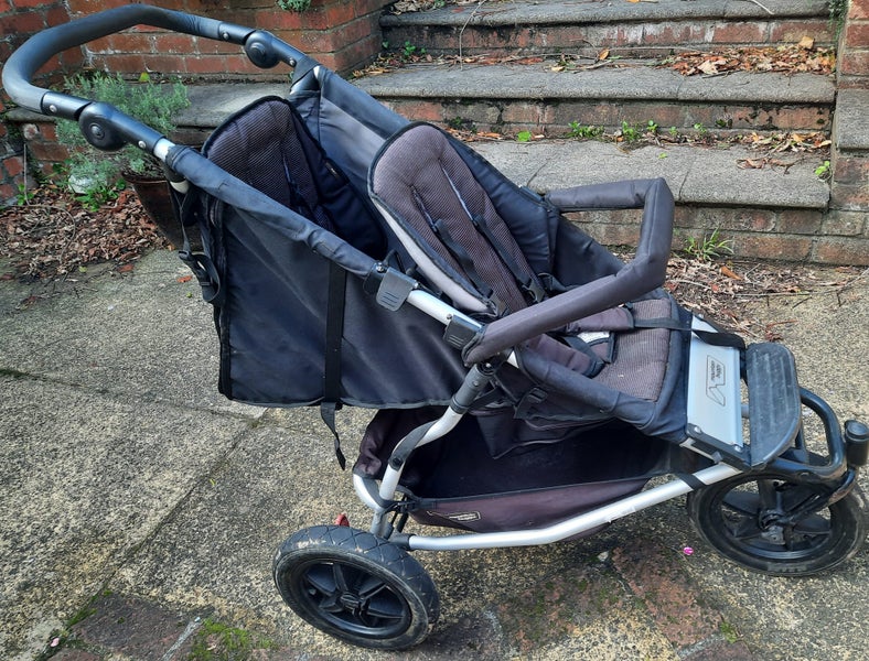 Mountain buggy plus one double pram Carousel 1