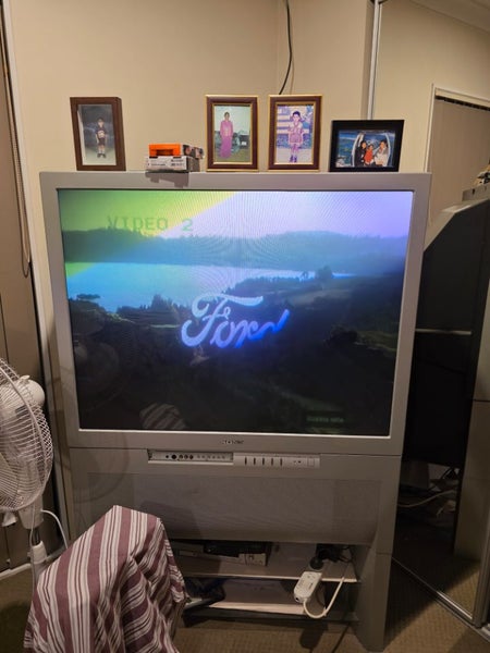 Sony TV KP XA43M31 with Stand Carousel 14