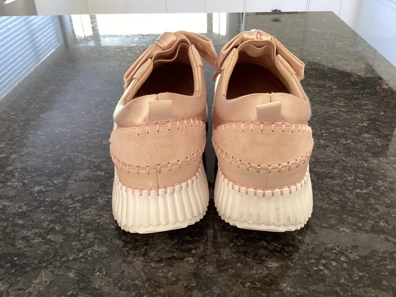 Size 41 new Carousel 4