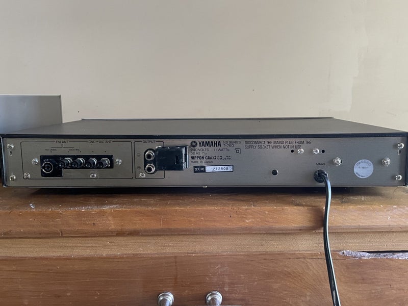 Yamaha Stereo Amplifier A-460 & AM/FM Stereo Tuner T-760 (1981-82) Carousel 9