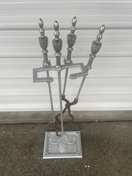 Fireplace set Carousel 1