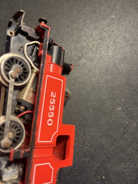 R30341 HORNBY 70TH : 0-4-0 25550 LIMITED EDITION Carousel 12