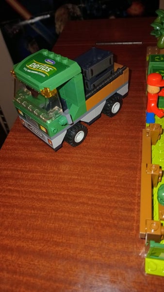 Countdown bricks farm & truck Carousel 2