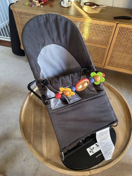 Baby Bjorn bouncer and toy Carousel 2