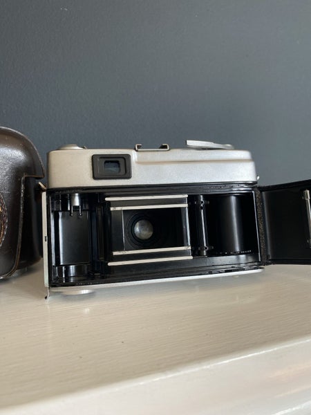 Minolta A5 35mm Film Camera Carousel 5