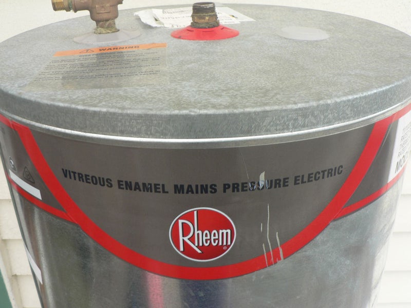 hot water cylinder 2022 rheem 135L mains pressure Carousel 2