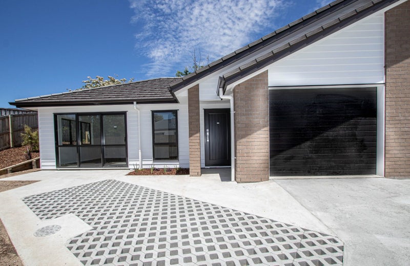 Image 1 of 20