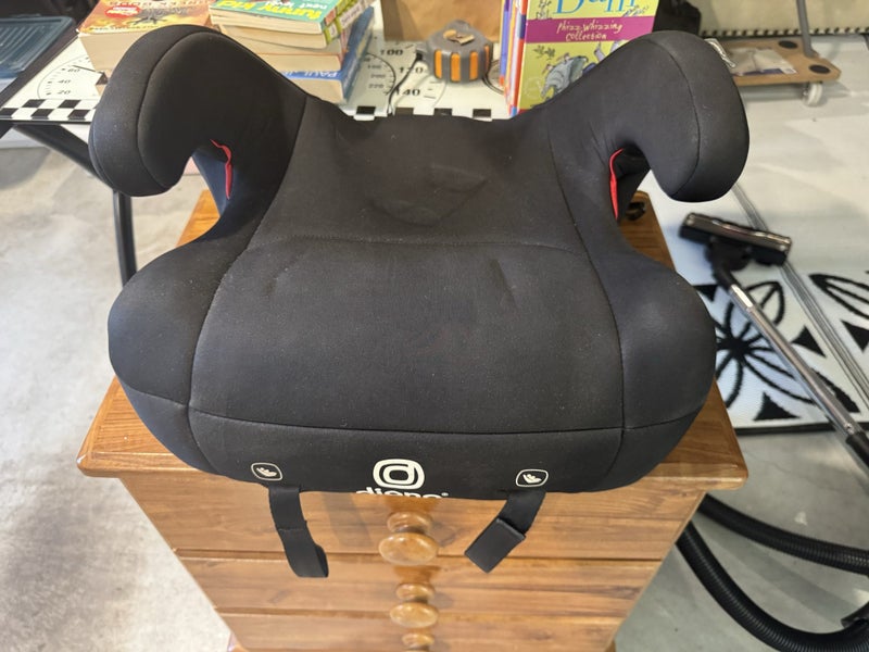 Diono Solana 2 booster seat Carousel 1