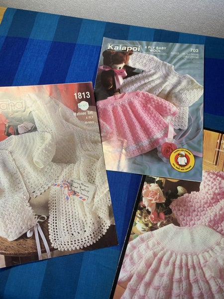 CHARMING BUNDLE OF VINTAGE KNITTING PATTERNS FOR MATINEE JACKETS Carousel 1