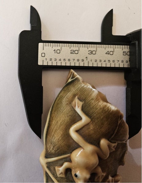 NETSUKE Carousel 2