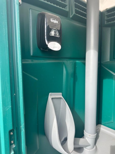 80 Satelite Tufway Portable toilets and flushing units Carousel 2