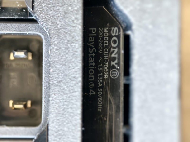 Sony PS4 PRO 1T Carousel 1