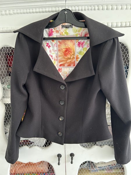 Ladies Black jacket Carousel 1