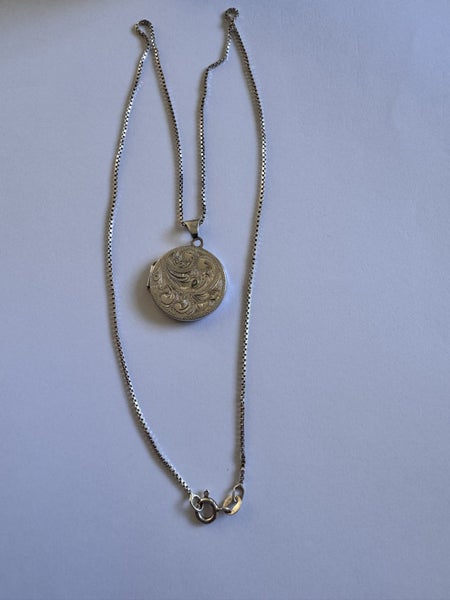 Vintage silver 925 pendant and chain Carousel 2