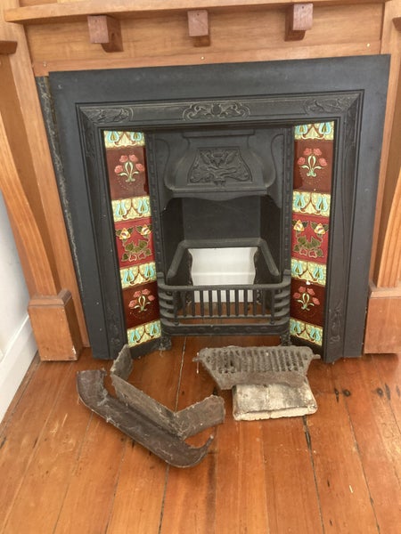 Cast Iron Fireplace and Surround Kauri Carousel 6