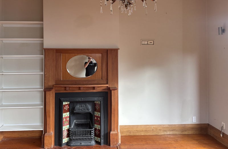 Cast Iron Fireplace and Surround Kauri Carousel 2