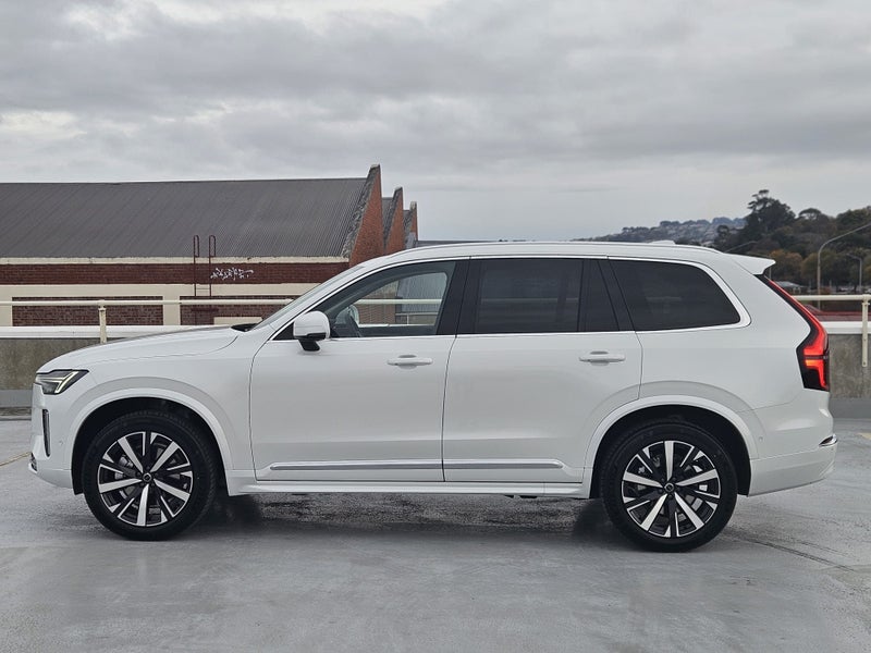 2025 Volvo XC90 B5 Ultra Bright62863264975106113