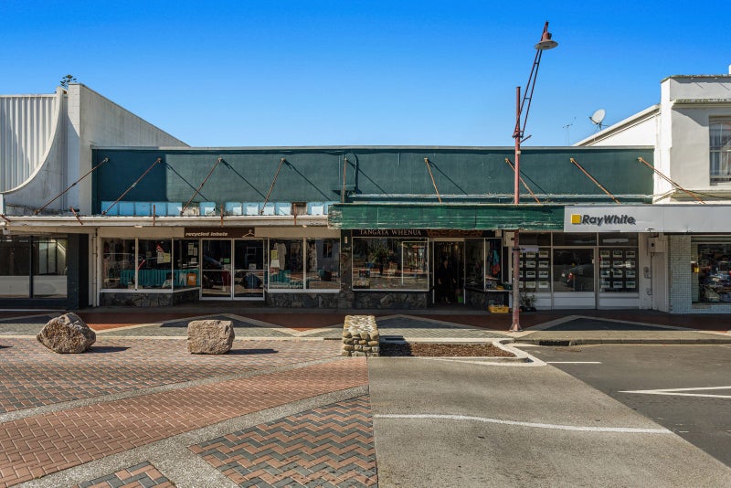 Image 1 of 7