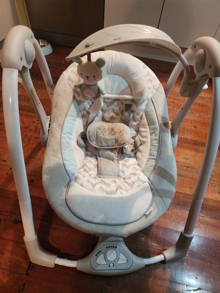 Baby Swing Carousel 1