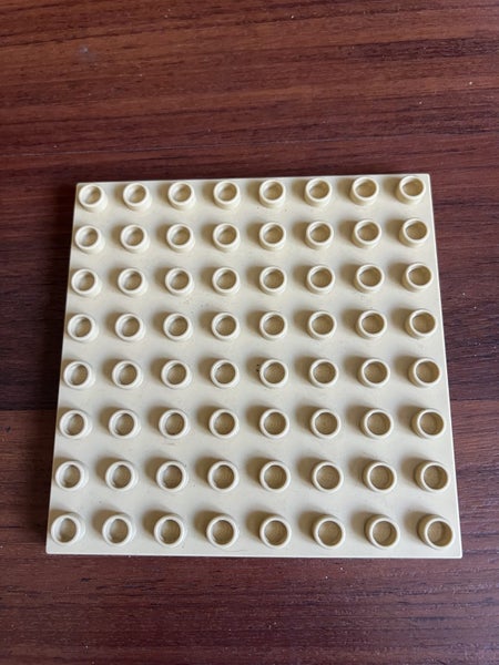 LEGO DUPLO® - 1 cream 8 x 8 stud Building Plate Carousel 1