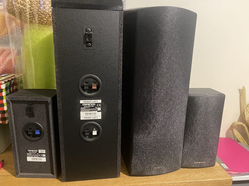 Speakers Carousel 1