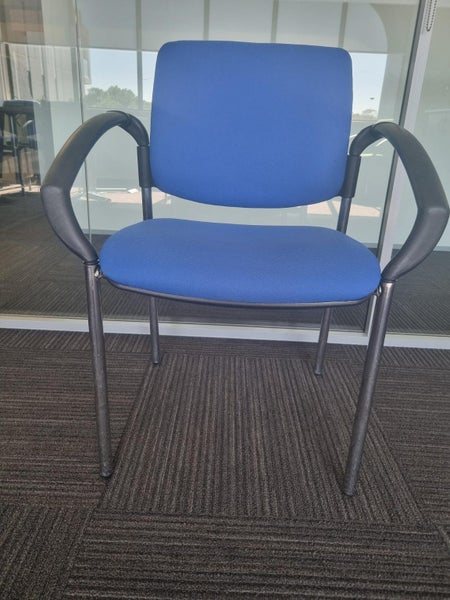 Meeting room chairs / reception chairs x 8 Carousel 1