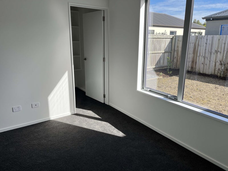 Easy Living – Only One Left!62865861473026114