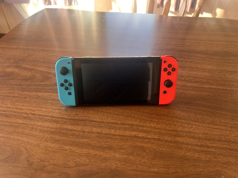 Nintendo Switch Bundle - Excellent Condition + Extra Joy-Cons Carousel 2