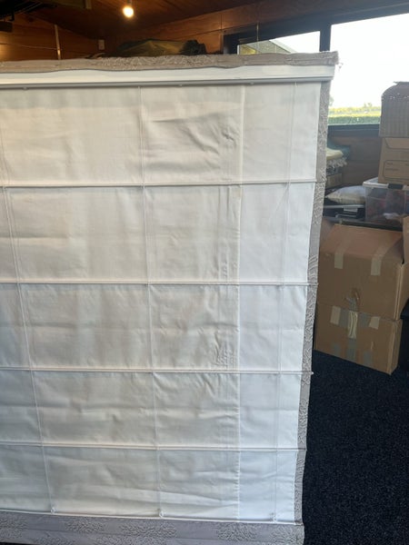 Roman Blind Carousel 4