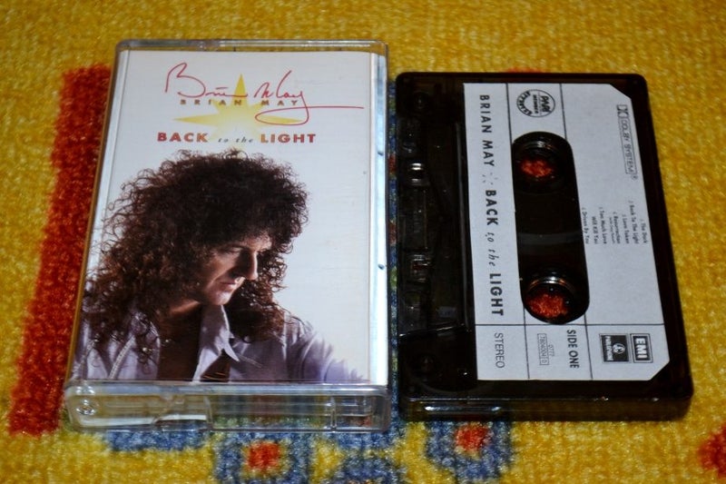 BRIAN MAY Back To The Light CASSETTE TAPE Carousel 2