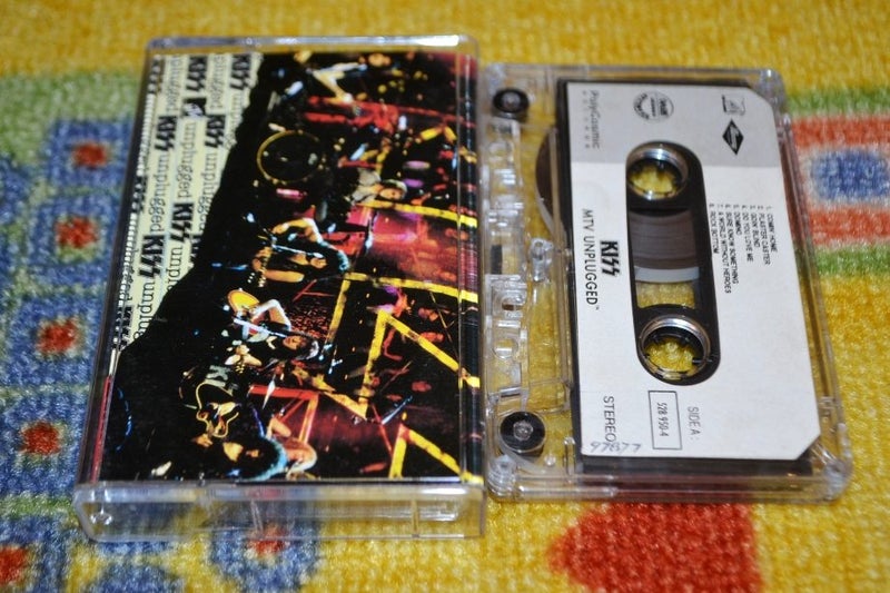 KISS Unplugged [LIVE] CASSETTE TAPE Carousel 2