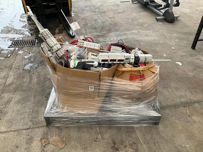 Circuit Breakers and Assorted Electrical Equipment (SolarZero Stock) Carousel 1