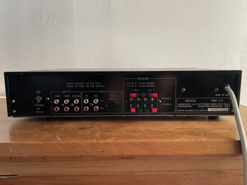 Denon pre-main amplifier PMA-717 with switchable MM/MC phono stage Carousel 2