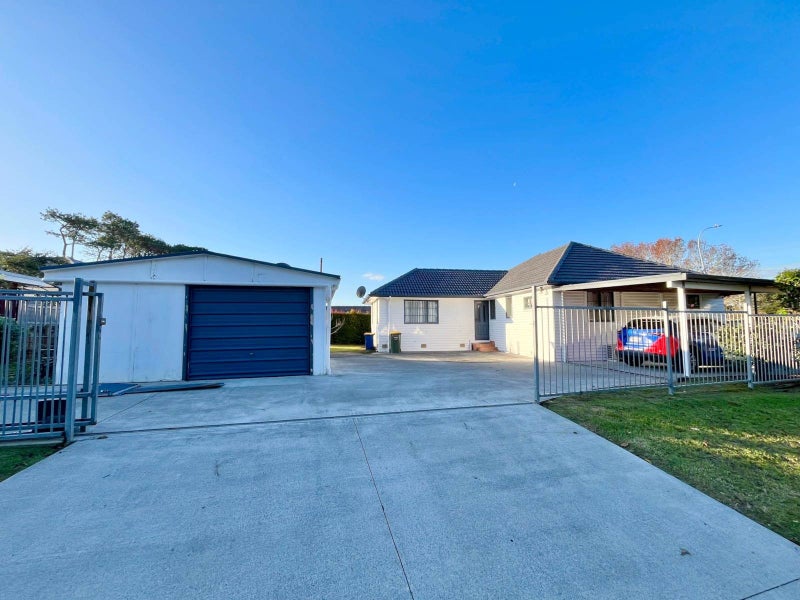 Image 1 of 20