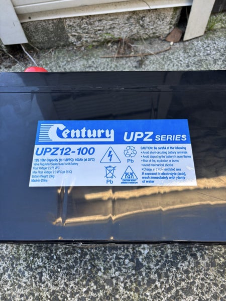 100Ah 12V Batteries Carousel 1