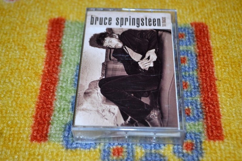 BRUCE SPRINGSTEEN 18 Tracks CASSETTE TAPE Carousel 1