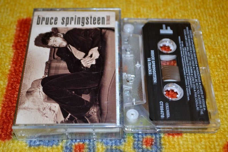 BRUCE SPRINGSTEEN 18 Tracks CASSETTE TAPE Carousel 2
